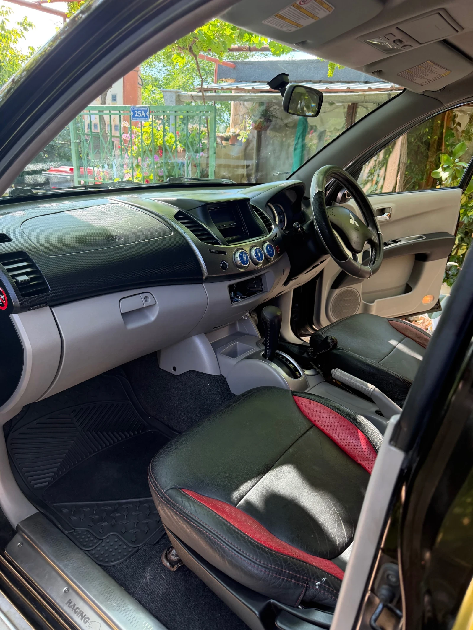 Mitsubishi L200, снимка 9 - Автомобили и джипове - 55241290