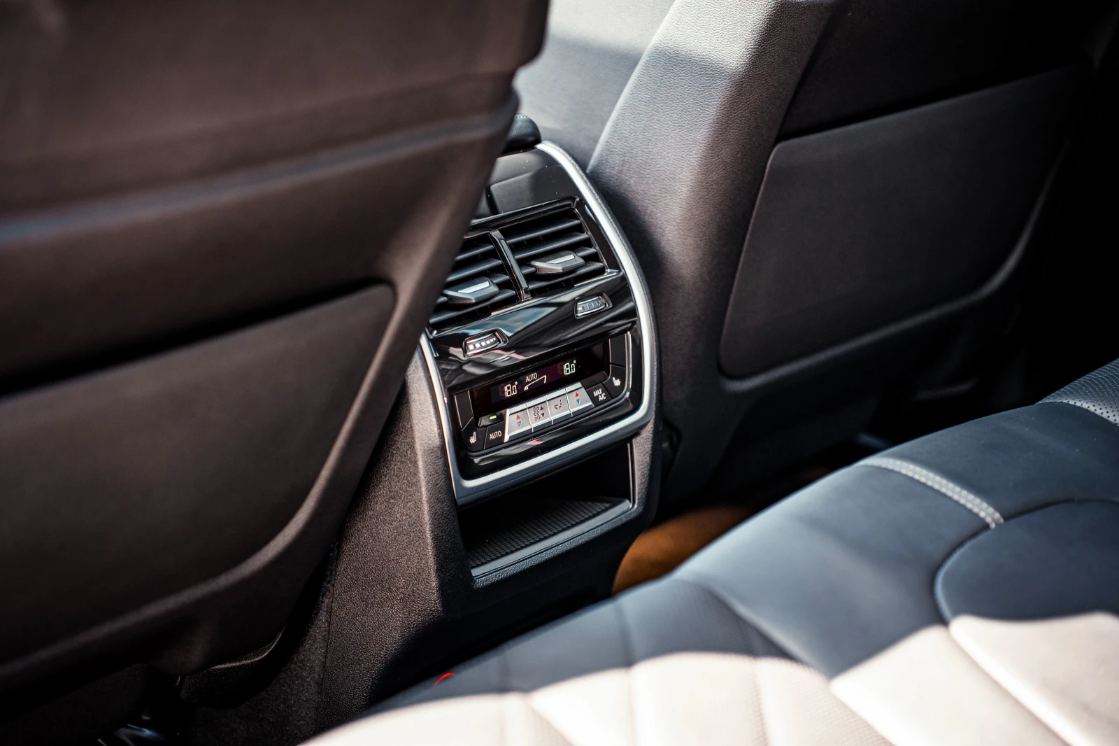 BMW X5 xDrive30d Мострен - Ауто Бавария България Русе, снимка 9 - Автомобили и джипове - 55431348