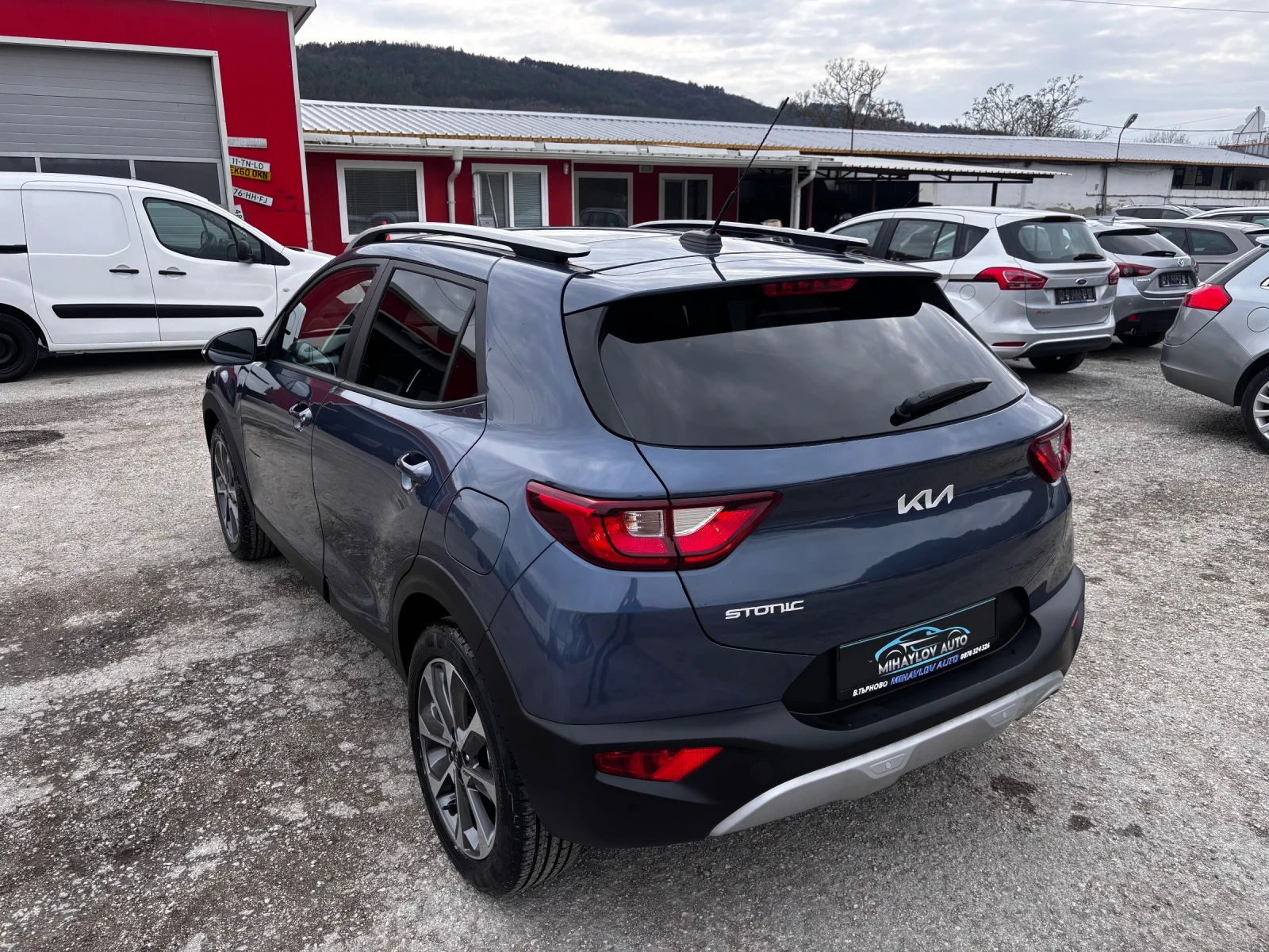 Kia Stonic 1.0 T-GDI MHEV 2000km/КАТО НОВА/CARPLAY/З.Камера, снимка 5 - Автомобили и джипове - 55742481