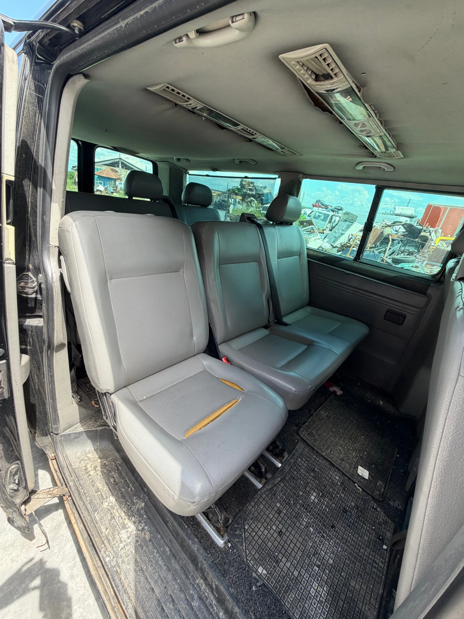 VW T5, снимка 6 - Бусове и автобуси - 54677813
