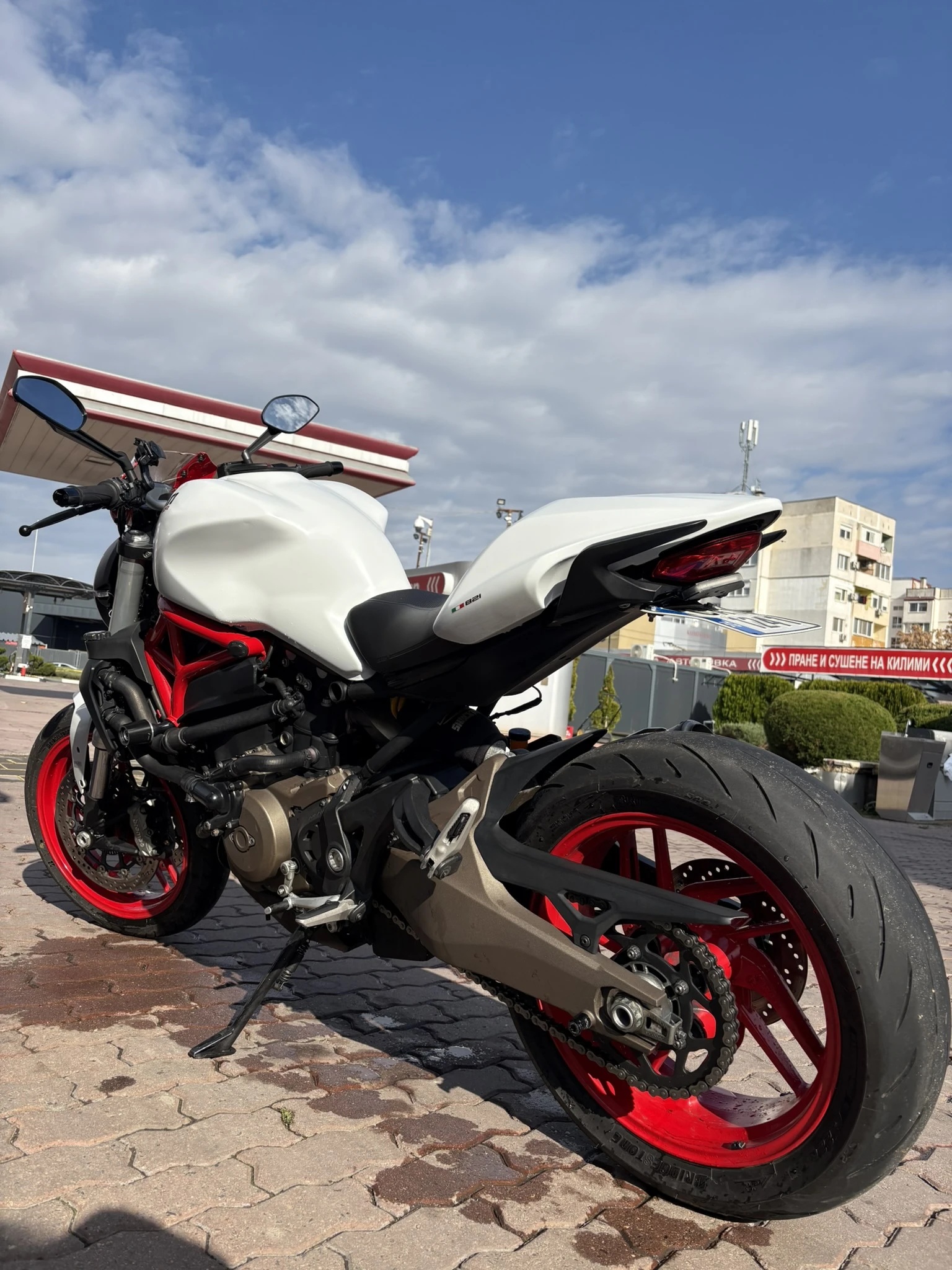 Ducati Monster 821 - изображение 8