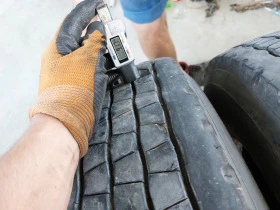 Гуми Всесезонни 215/75R17.5, снимка 4