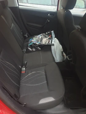 Peugeot 208, снимка 5