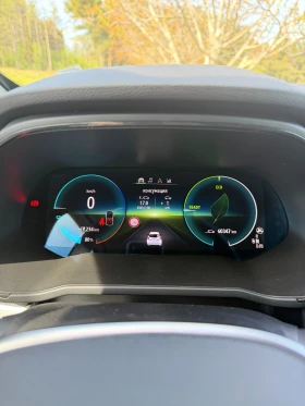 Renault Zoe FACELIFT 52 KW гаранция на батерията КАПАРИРАНА, снимка 13