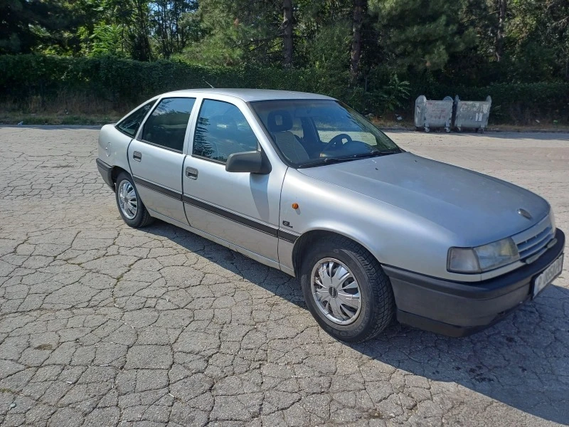 Opel Vectra 1.4, снимка 3 - Автомобили и джипове - 46757654