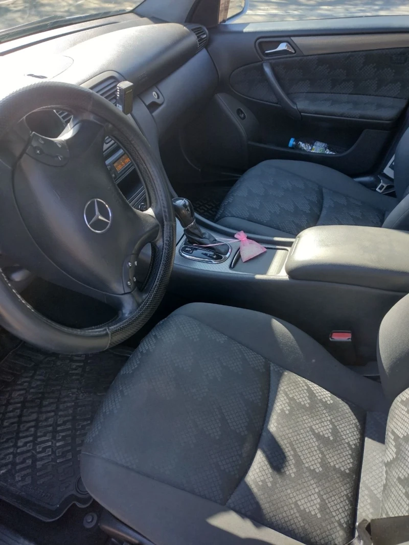 Mercedes-Benz C 270, снимка 7 - Автомобили и джипове - 48588159