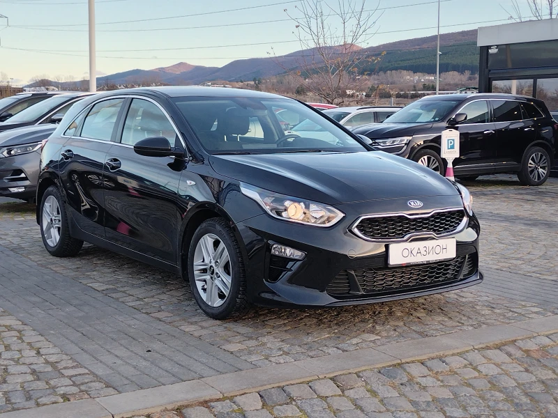 Kia Ceed 1.5 T-GDI /160 кс, снимка 3 - Автомобили и джипове - 48110115