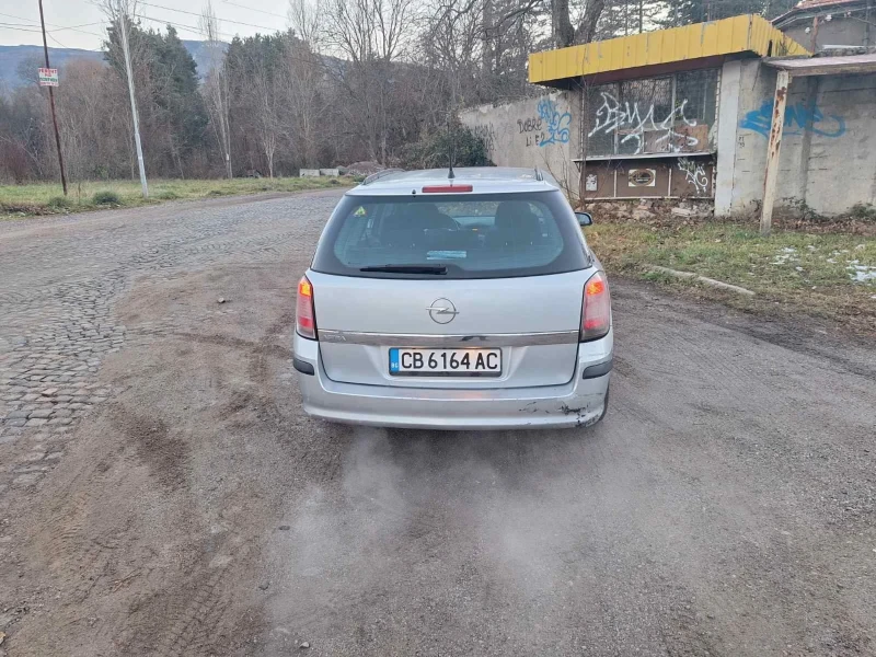 Opel Astra, снимка 5 - Автомобили и джипове - 48120331