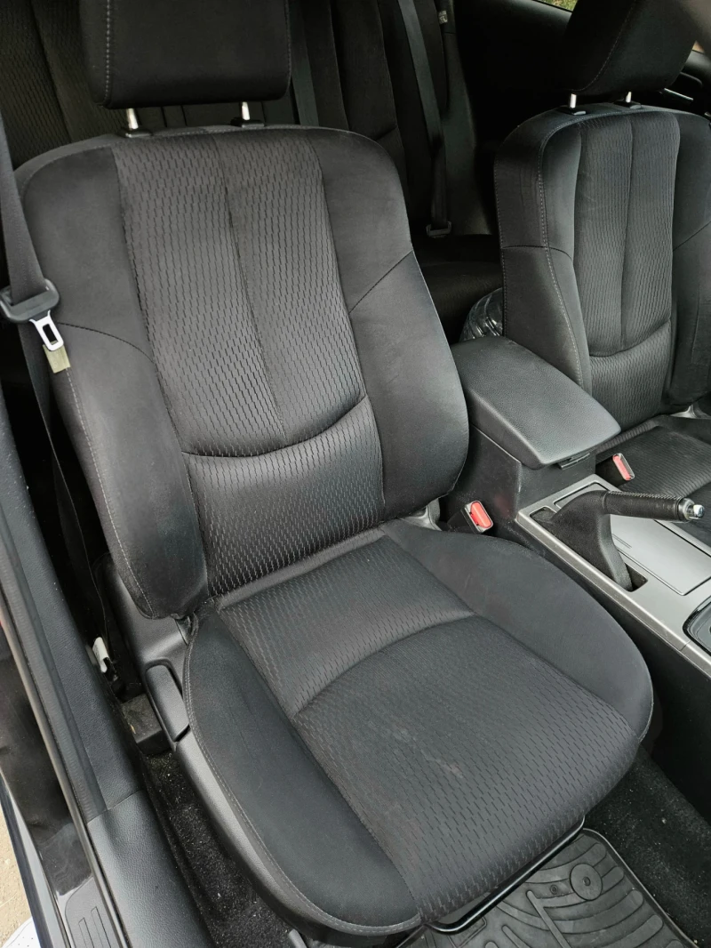 Mazda 6 2.2 CD, снимка 9 - Автомобили и джипове - 52383867