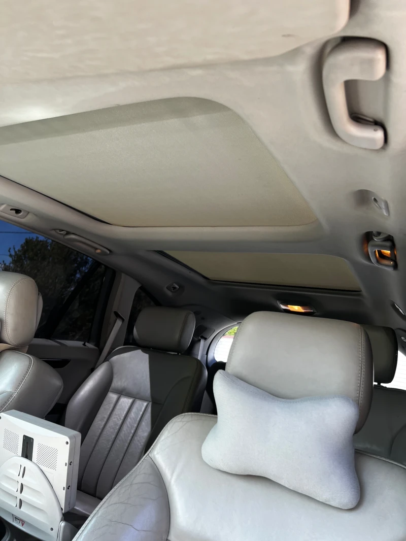 Mercedes-Benz R 350, снимка 11 - Автомобили и джипове - 52634800