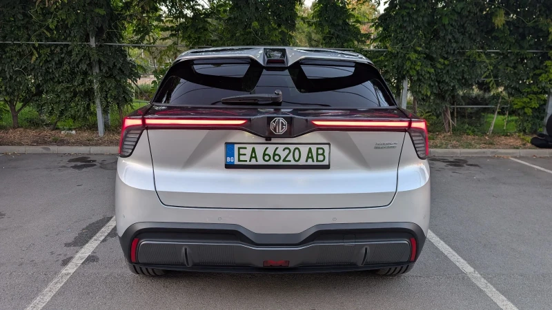 Mg MG4 LR Luxary, снимка 8 - Автомобили и джипове - 51778345