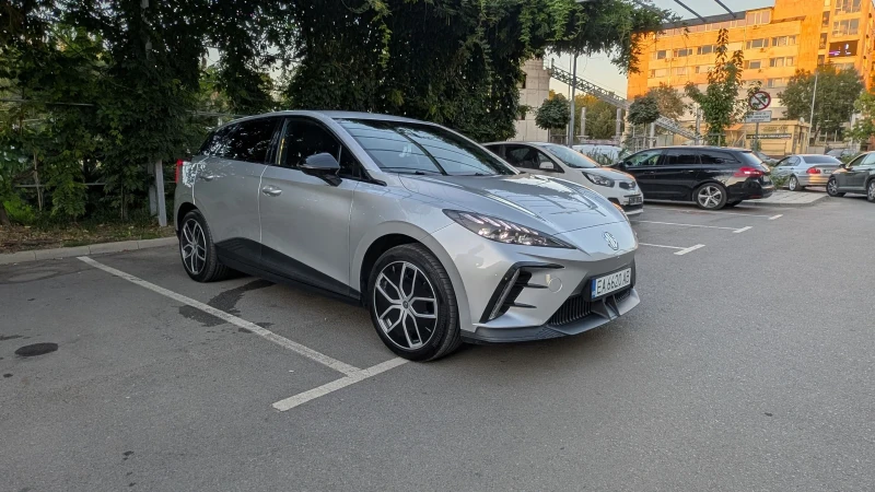 Mg MG4 LR Luxary, снимка 7 - Автомобили и джипове - 51778345