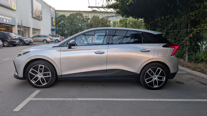 Mg MG4 LR Luxary, снимка 3 - Автомобили и джипове - 51778345