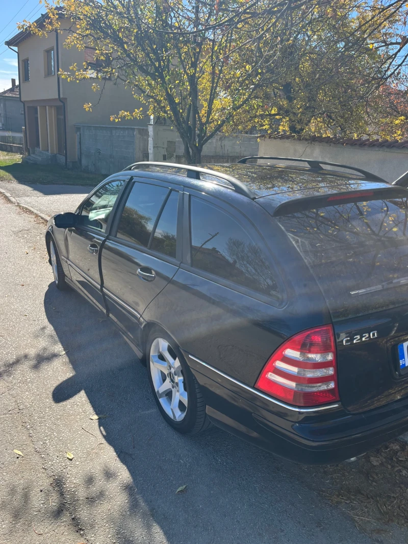 Mercedes-Benz C 220, снимка 2 - Автомобили и джипове - 52263544