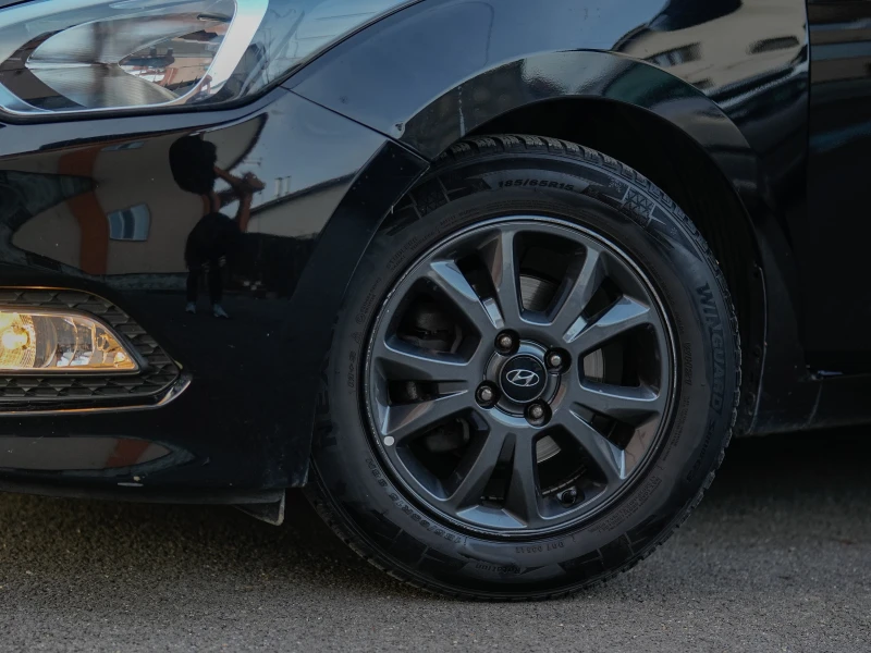 Hyundai I20, снимка 11 - Автомобили и джипове - 52752961