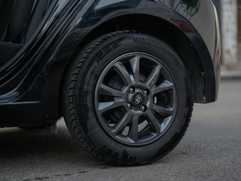 Hyundai I20, снимка 12 - Автомобили и джипове - 52752961