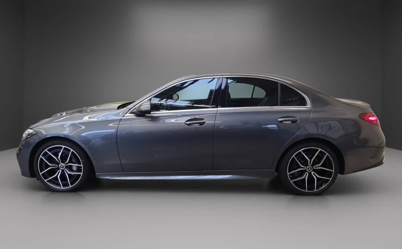 Mercedes-Benz C 220 d/AMG/LED/MBUX NAVI/CAMERA/SPORT PACKAGE/, снимка 5 - Автомобили и джипове - 53089631