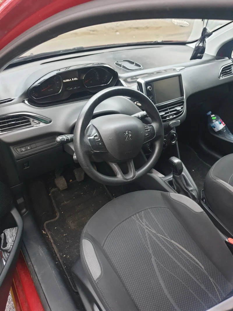 Peugeot 208, снимка 2 - Автомобили и джипове - 53486591