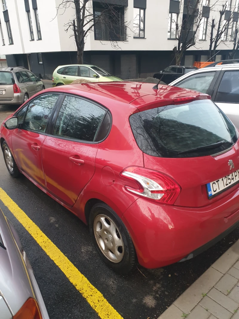 Peugeot 208, снимка 9 - Автомобили и джипове - 53486591