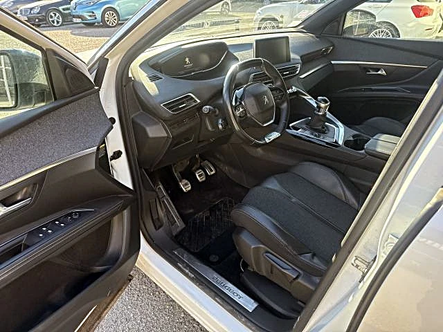 Peugeot 5008 GT-LINE, снимка 11 - Автомобили и джипове - 53218156