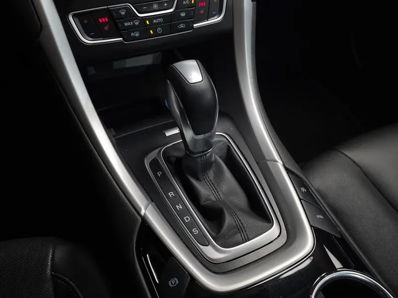 Ford Mondeo 2.0 TDCI Trendy, снимка 9 - Автомобили и джипове - 53723681