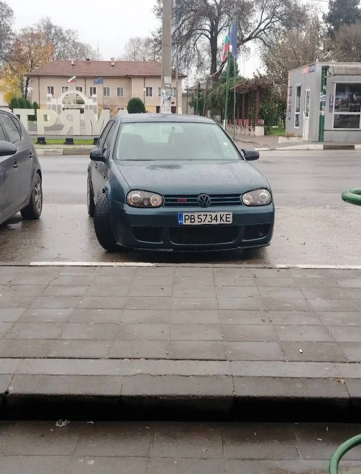 VW Golf, снимка 7 - Автомобили и джипове - 55157972