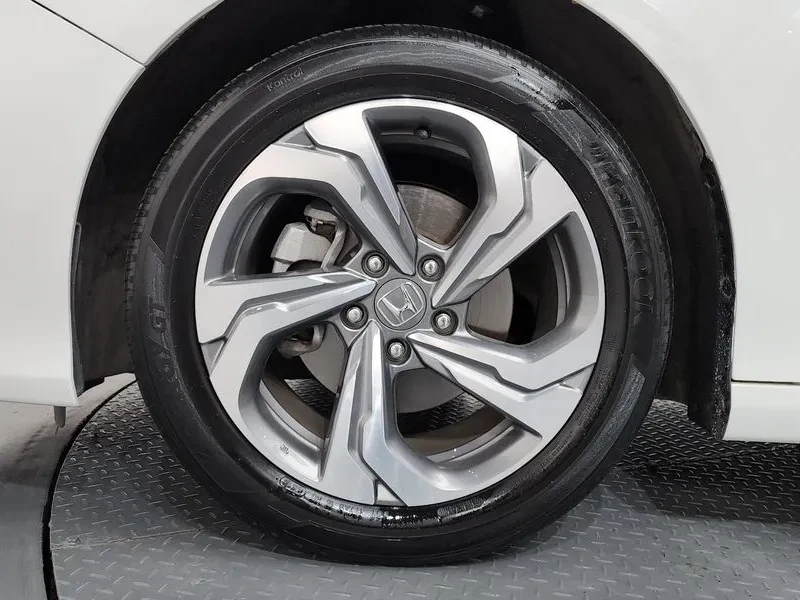 Honda Accord 1.5 Turbo, снимка 5 - Автомобили и джипове - 56160744