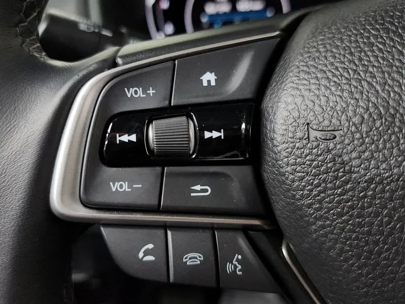 Honda Accord 1.5 Turbo, снимка 17 - Автомобили и джипове - 56160744