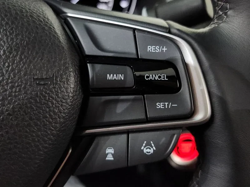 Honda Accord 1.5 Turbo, снимка 16 - Автомобили и джипове - 56160744