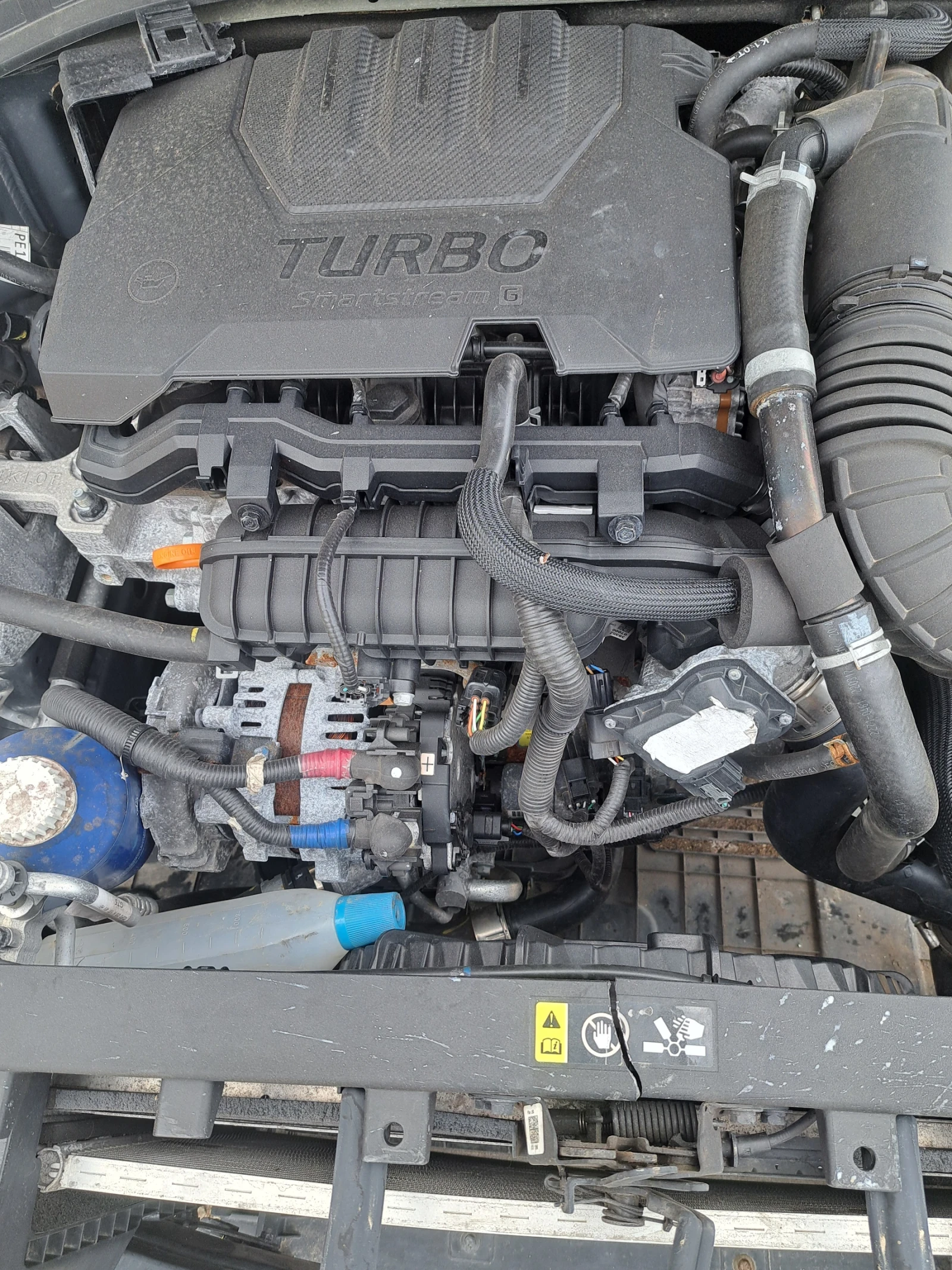 Hyundai I30 1.4  1.5 и 1.0 турбо 1.6 disel, снимка 14 - Автомобили и джипове - 53615006