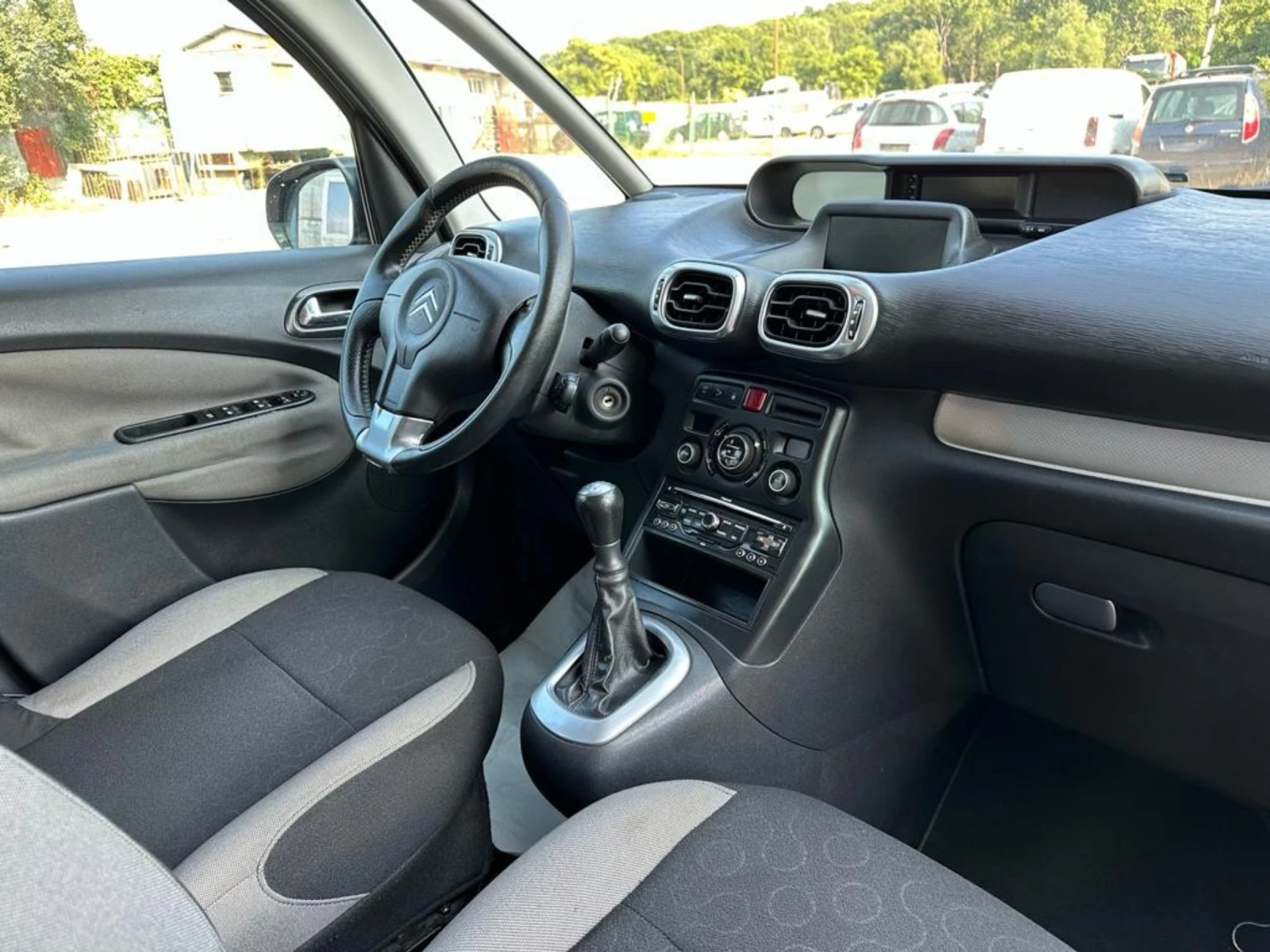 Citroen C3 Picasso 1.6hdi NAVI - изображение 8