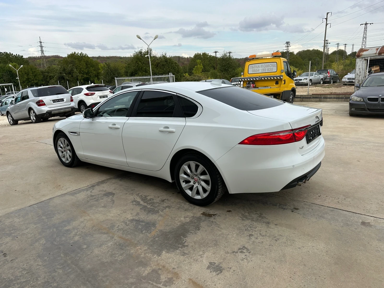 Jaguar Xf 2.0d 180k.c* 4x4* UNIKAT*  - изображение 4