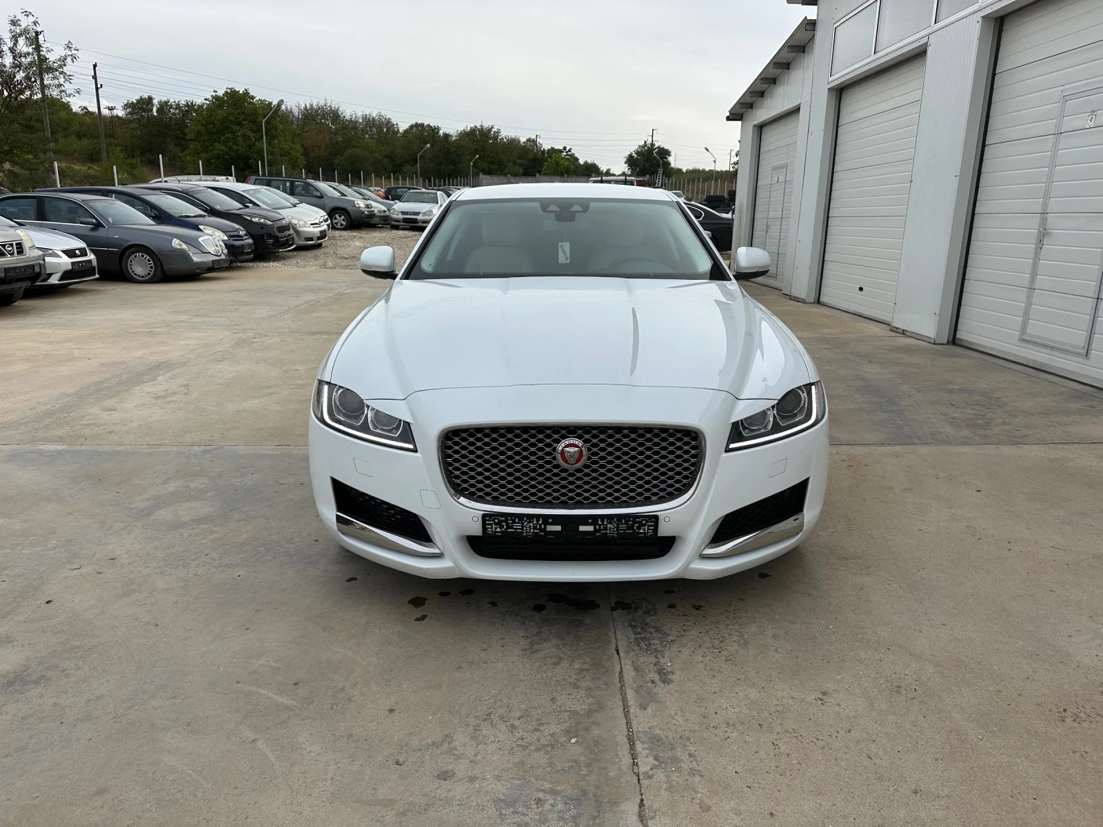 Jaguar Xf 2.0d 180k.c* 4x4* UNIKAT*  - изображение 10