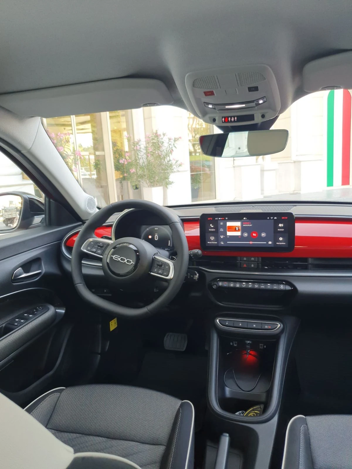 Fiat 600 Hybrid benzin automatic  - изображение 7