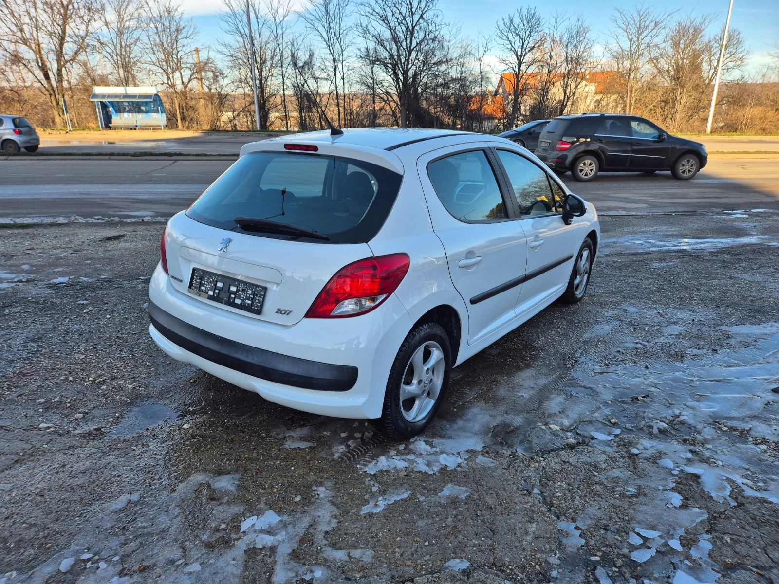 Peugeot 207 1.4i 75k.s.GAS - изображение 5