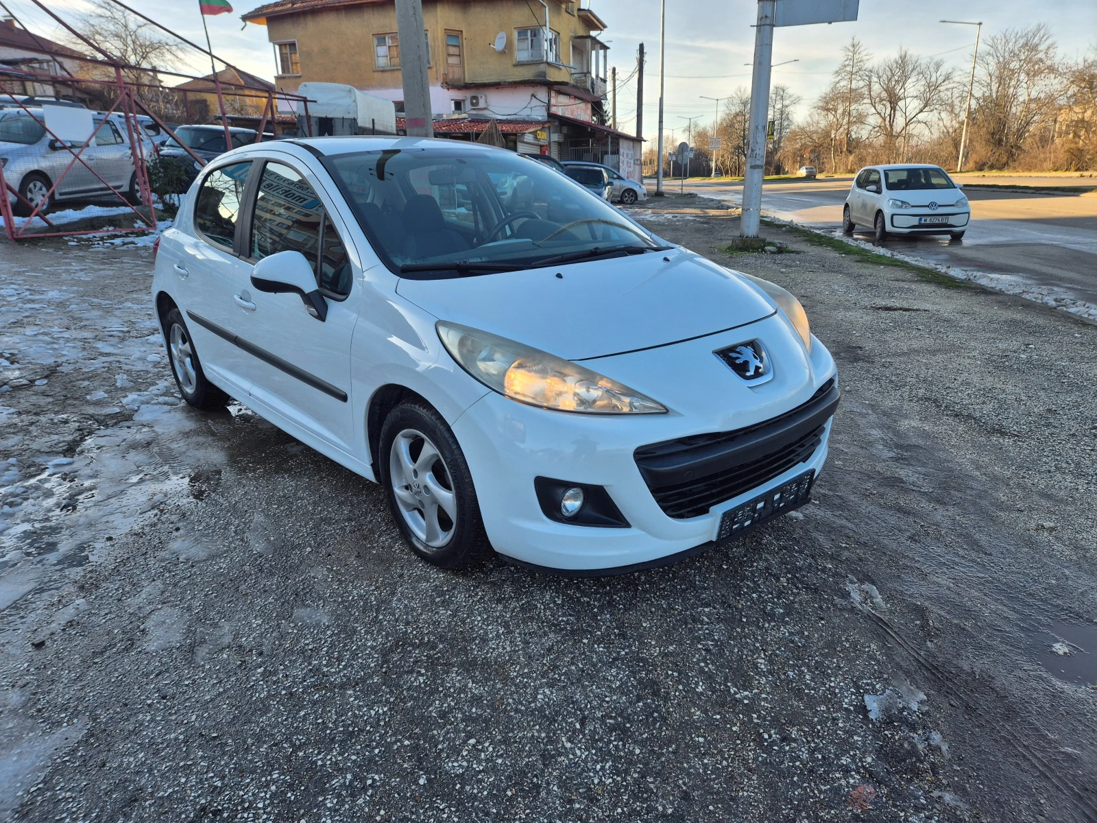Peugeot 207 1.4i 75k.s.GAS - изображение 3