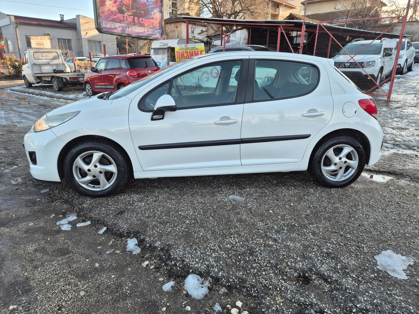 Peugeot 207 1.4i 75k.s.GAS - изображение 8