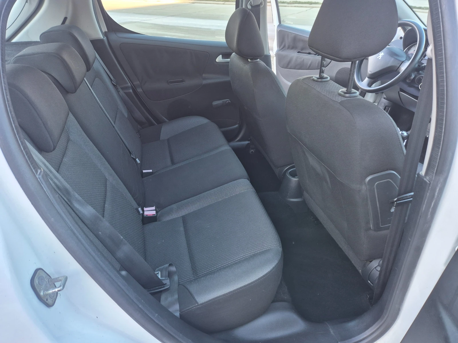 Peugeot 207 1.4i 75k.s.GAS | Mobile.bg � ����������� 12