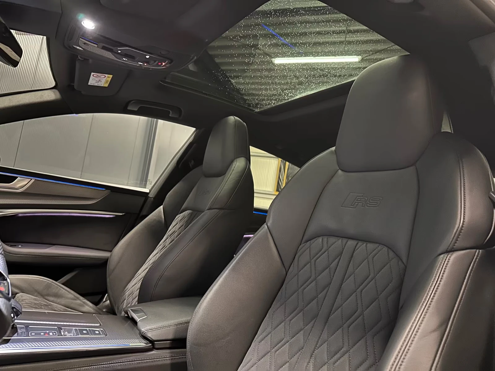 Audi Rs7 4.0TFSI/600HP/QUATTRO/360/LASER/PANO/22/118z, снимка 10 - Автомобили и джипове - 53768209