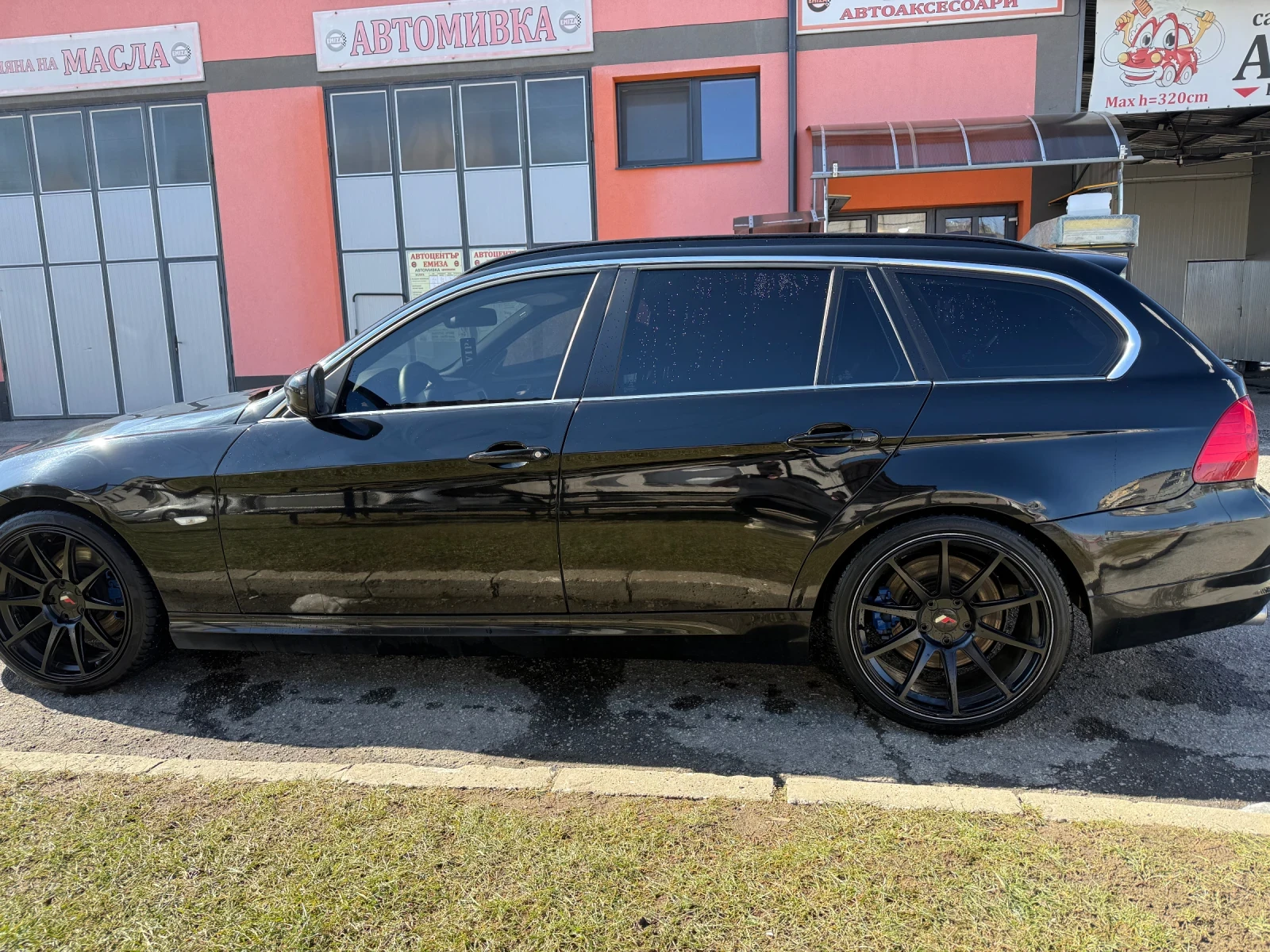 BMW 330, снимка 12 - Автомобили и джипове - 53773244