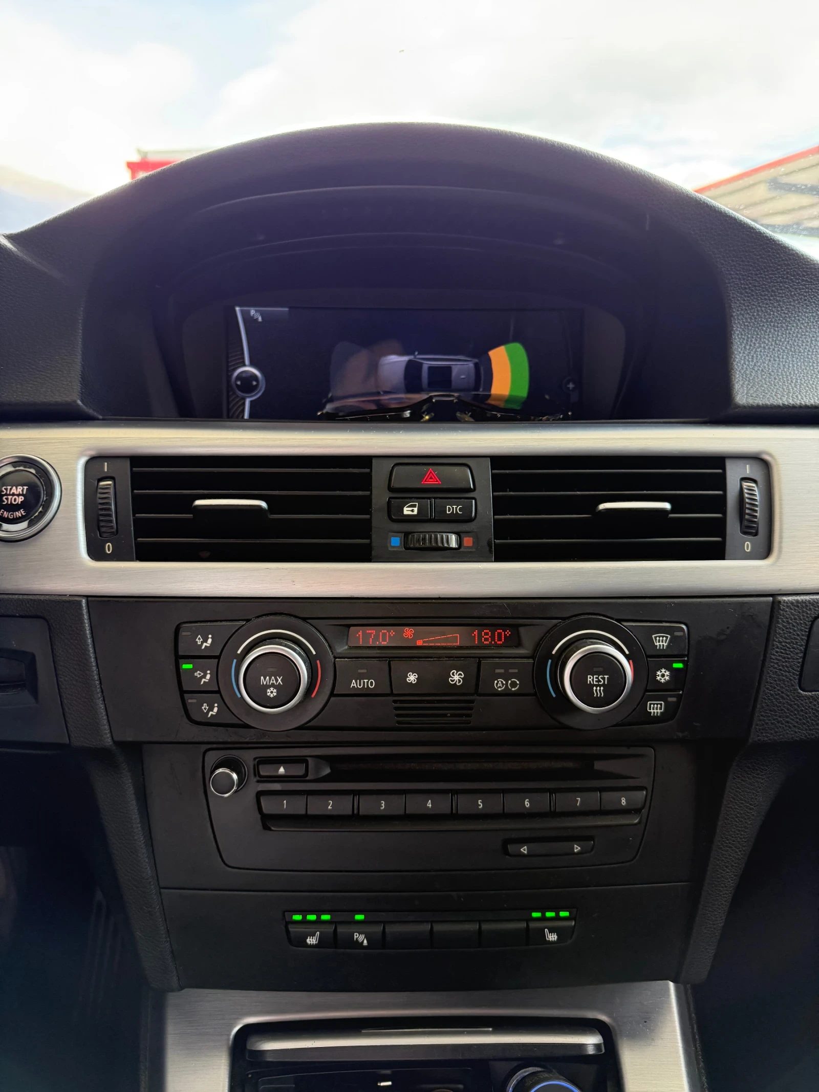 BMW 330 LCI, снимка 9 - Автомобили и джипове - 53852900