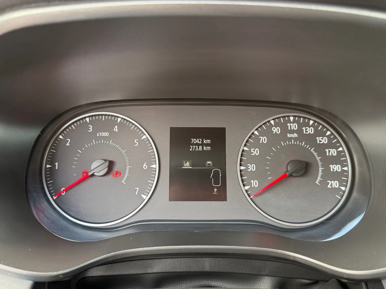 Dacia Sandero Stepway Extreme, снимка 9 - Автомобили и джипове - 53983521