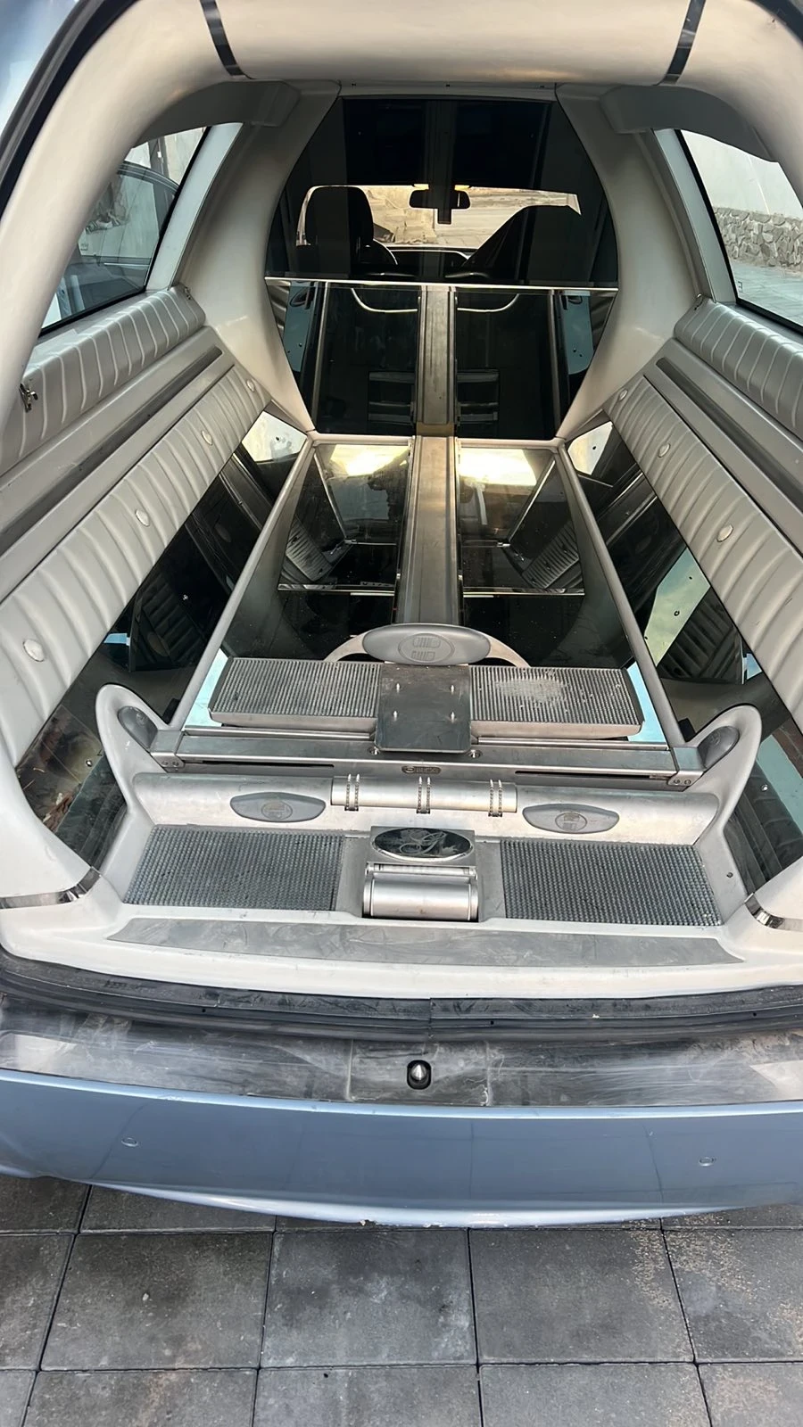 Mercedes-Benz E 220 SLS, снимка 8 - Автомобили и джипове - 54230488