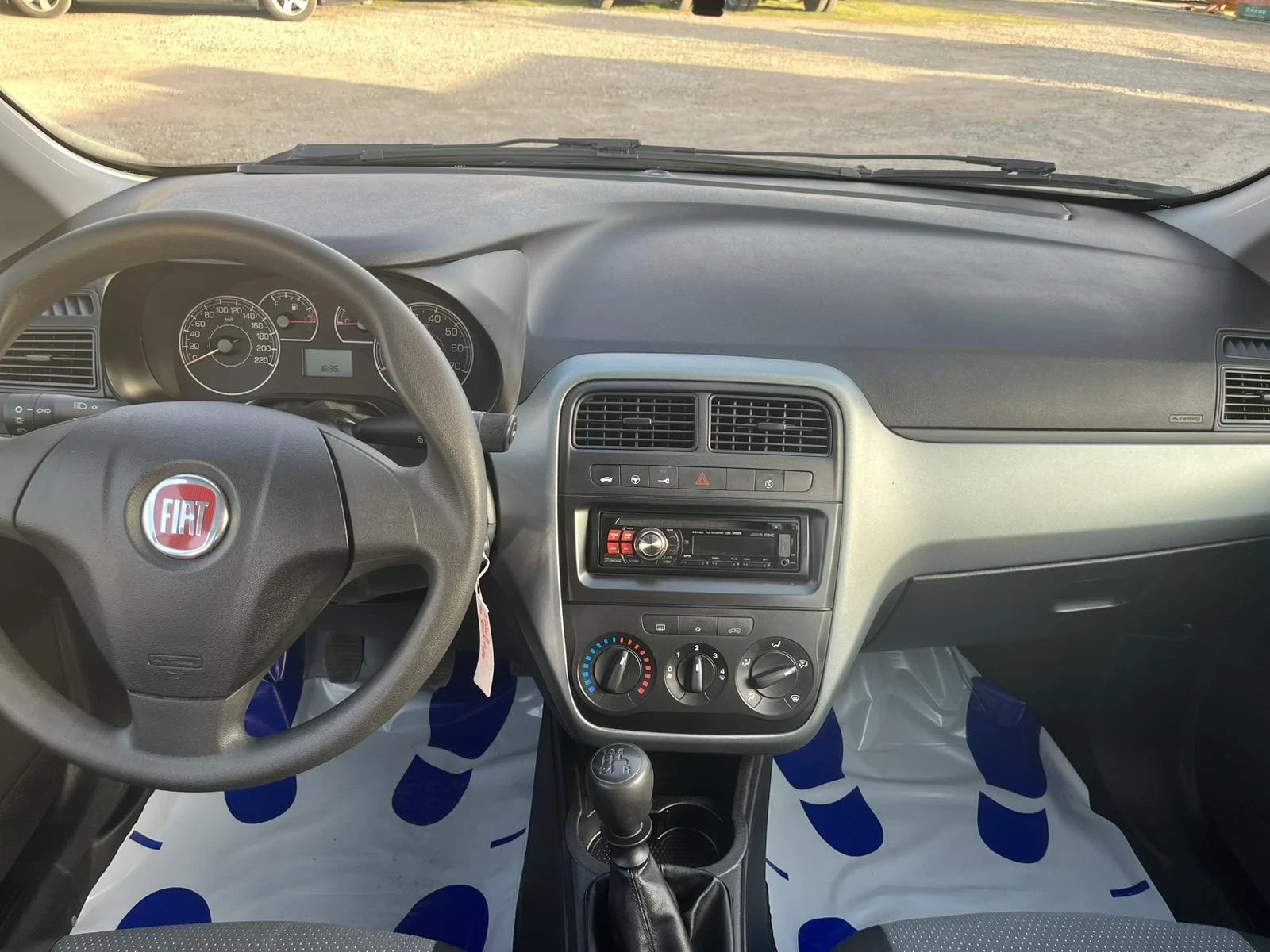 Fiat Punto 1.2 i, снимка 14 - Автомобили и джипове - 54236073