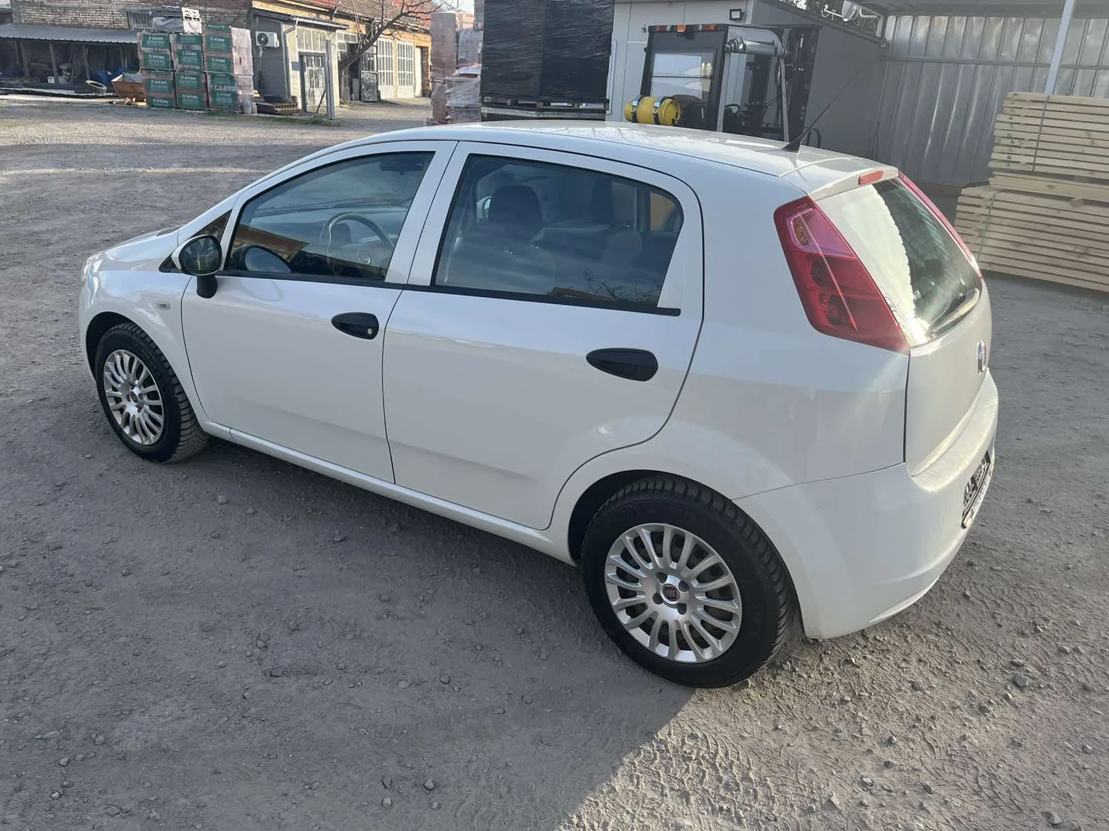 Fiat Punto 1.2 i, снимка 6 - Автомобили и джипове - 54236073