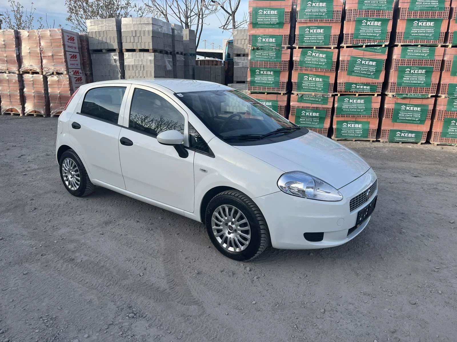 Fiat Punto 1.2 i, снимка 4 - Автомобили и джипове - 54236073