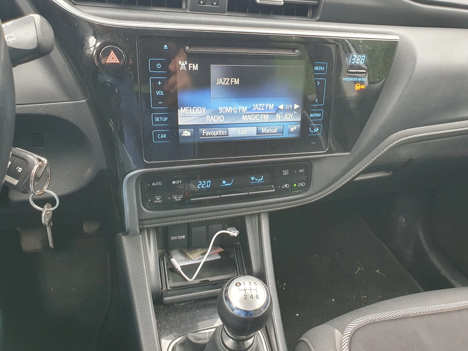 Toyota Auris 1.6 VVTI 132к.с. BRC, снимка 3 - Автомобили и джипове - 54265012