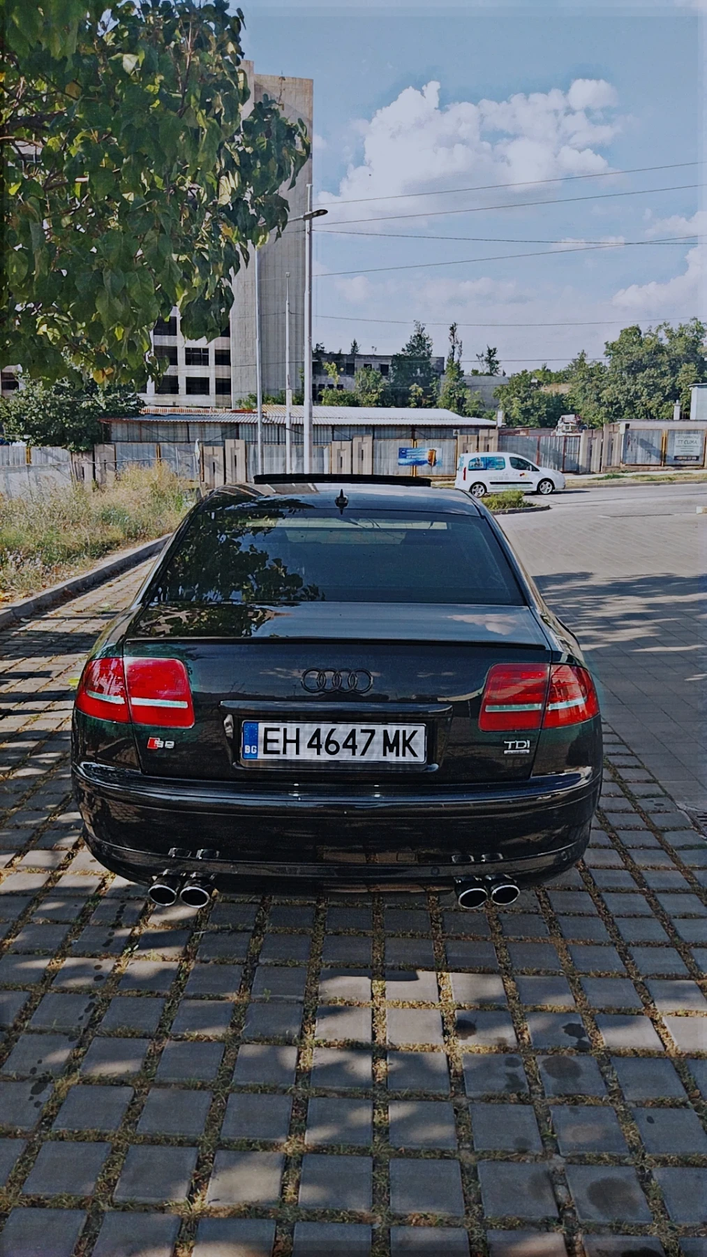 Audi A8, снимка 2 - Автомобили и джипове - 55578050