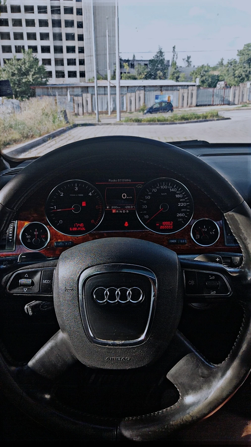 Audi A8, снимка 6 - Автомобили и джипове - 55578050