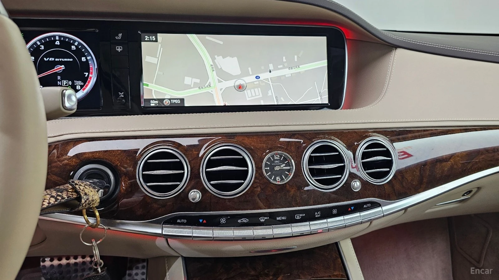 Mercedes-Benz S 63 AMG 4MATIC* 360* МАСАЖИ* КОЖА* ПАНО* АВТОКРЕДИТ, снимка 12 - Автомобили и джипове - 55618402